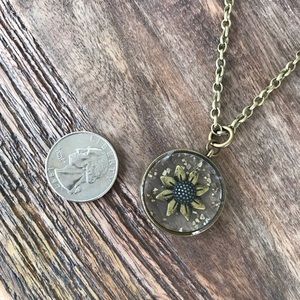 Open bezel pendant necklace